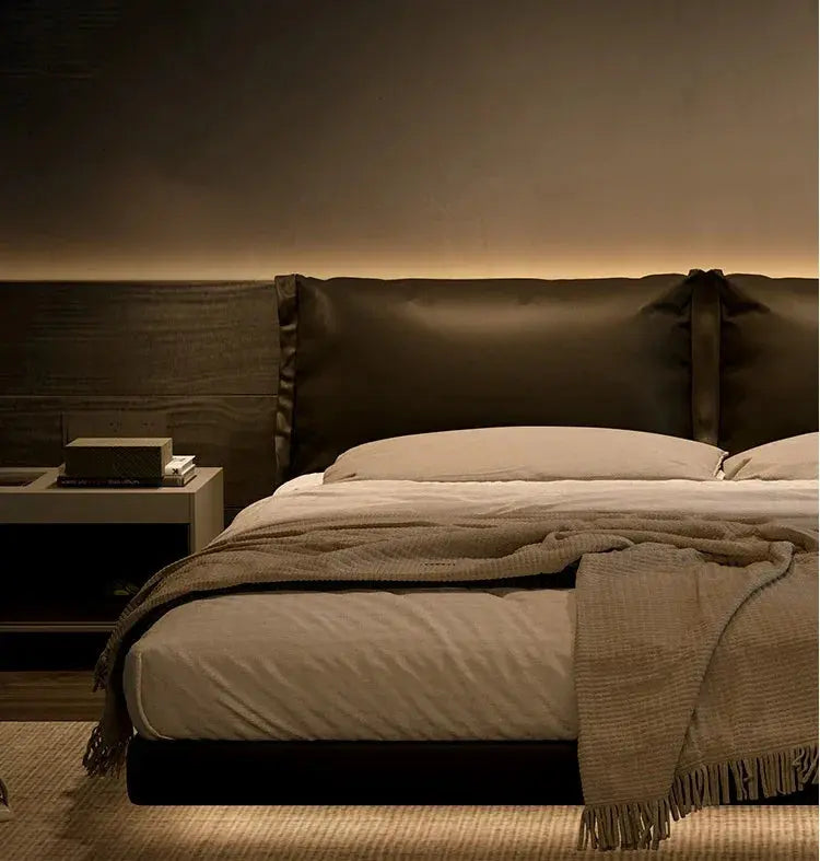 Hidemi Bed in a bedroom