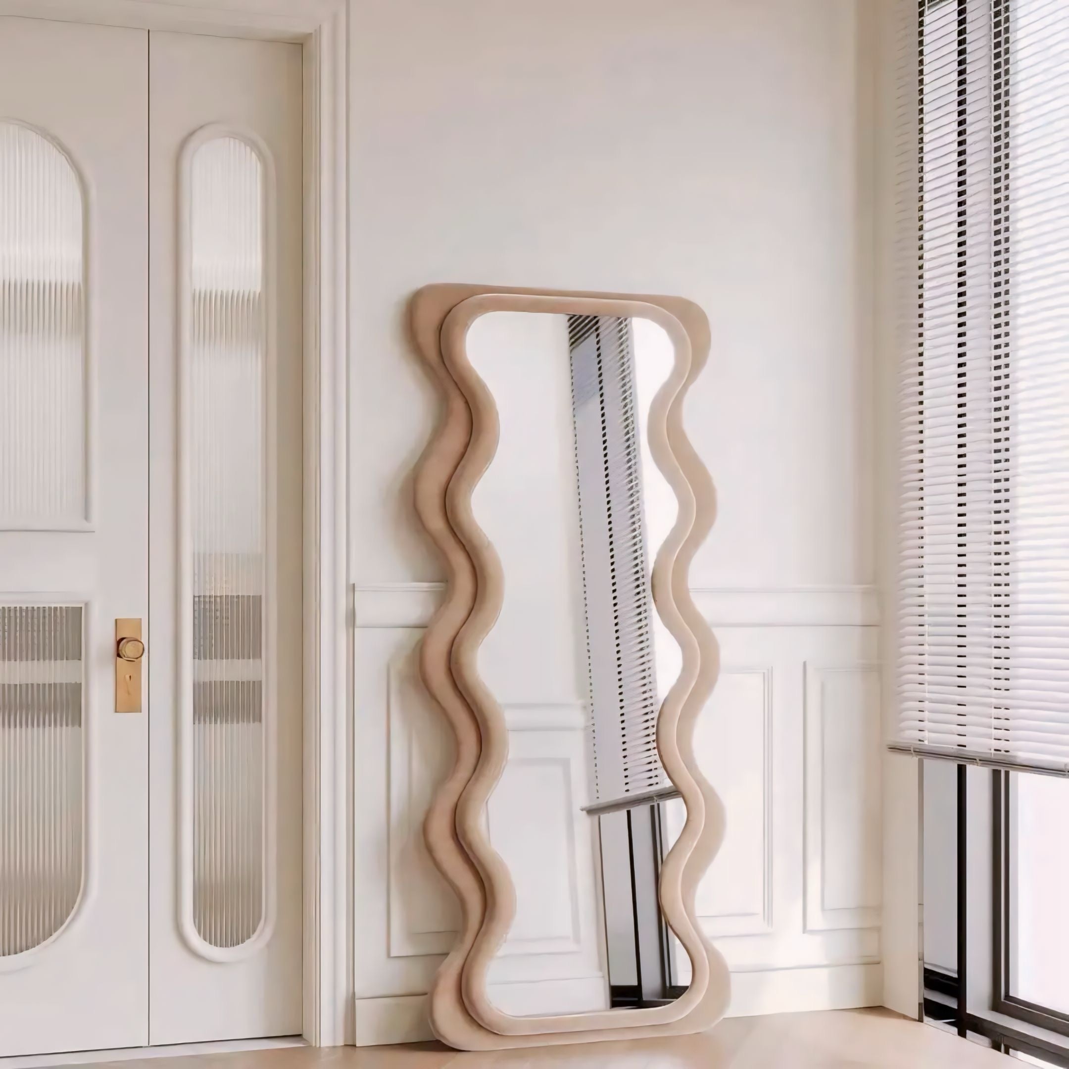 Yuzo Mirror Nisu Home