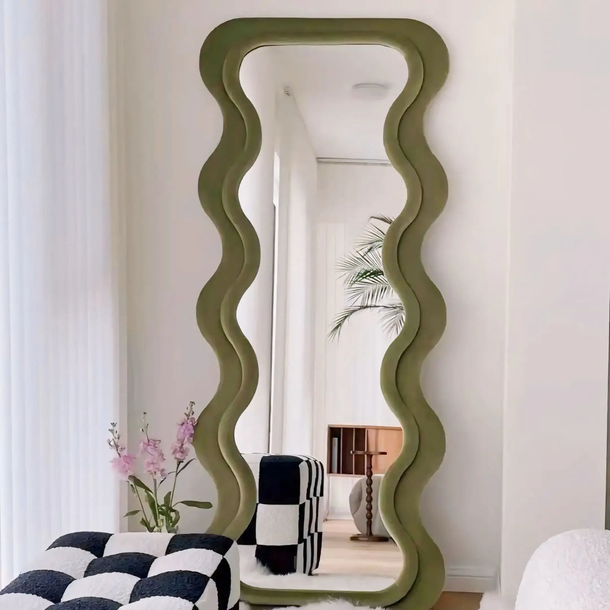 Yuzo Mirror Nisu Home