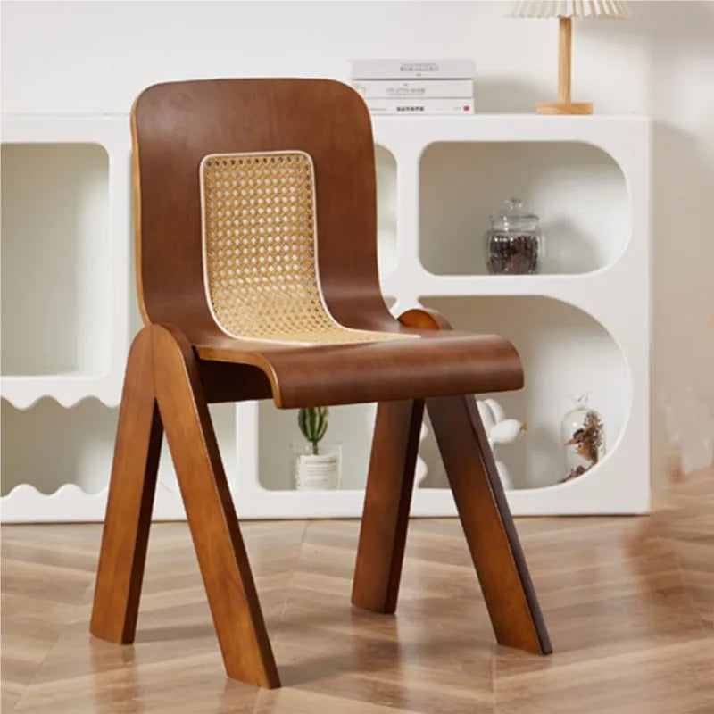 Aritogo Chair